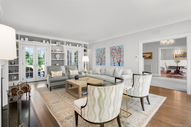 30 Elm Avenue, Larchmont, NY 10538