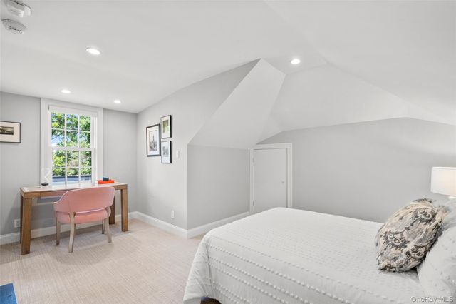 30 Elm Avenue, Larchmont, NY 10538