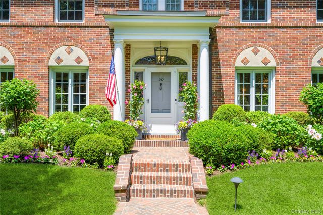 30 Elm Avenue, Larchmont, NY 10538