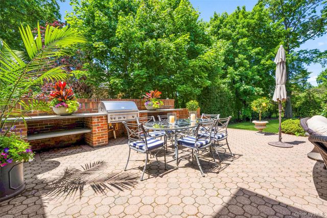 30 Elm Avenue, Larchmont, NY 10538