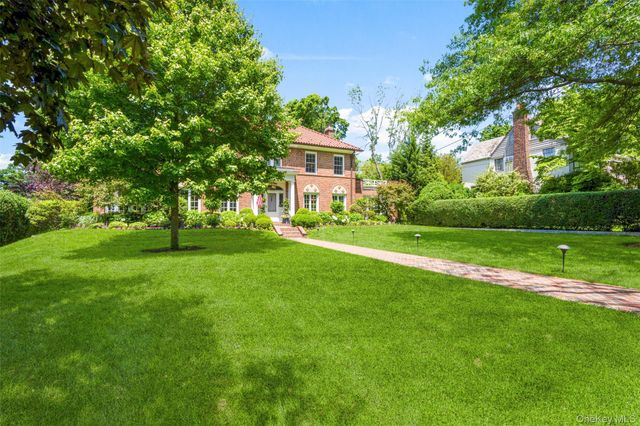 30 Elm Avenue, Larchmont, NY 10538