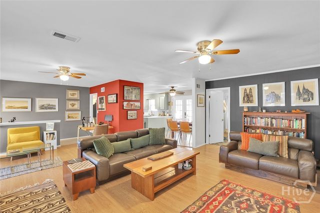 807 Dyches Drive, Savannah, GA 31406
