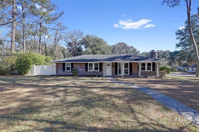807 Dyches Drive, Savannah, GA 31406