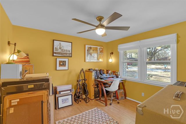 807 Dyches Drive, Savannah, GA 31406