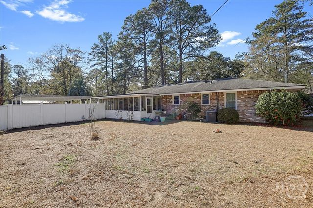 807 Dyches Drive, Savannah, GA 31406