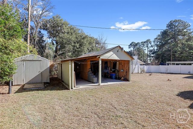 807 Dyches Drive, Savannah, GA 31406