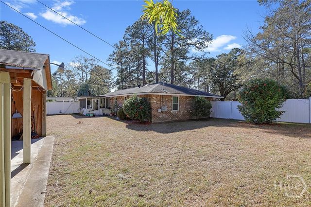 807 Dyches Drive, Savannah, GA 31406