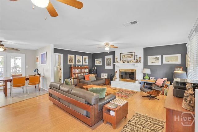 807 Dyches Drive, Savannah, GA 31406
