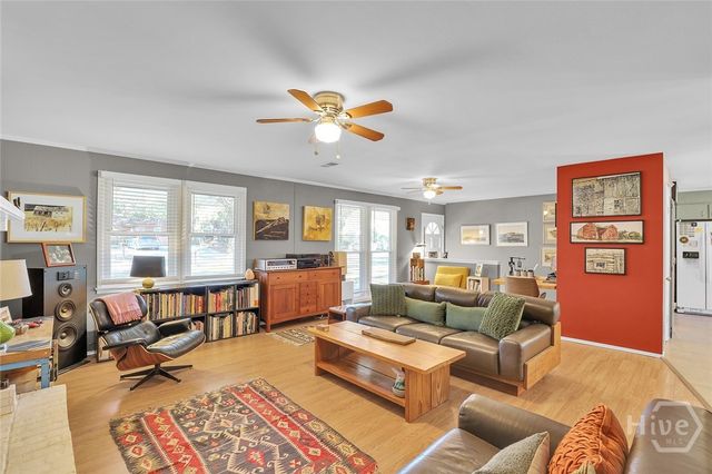 807 Dyches Drive, Savannah, GA 31406