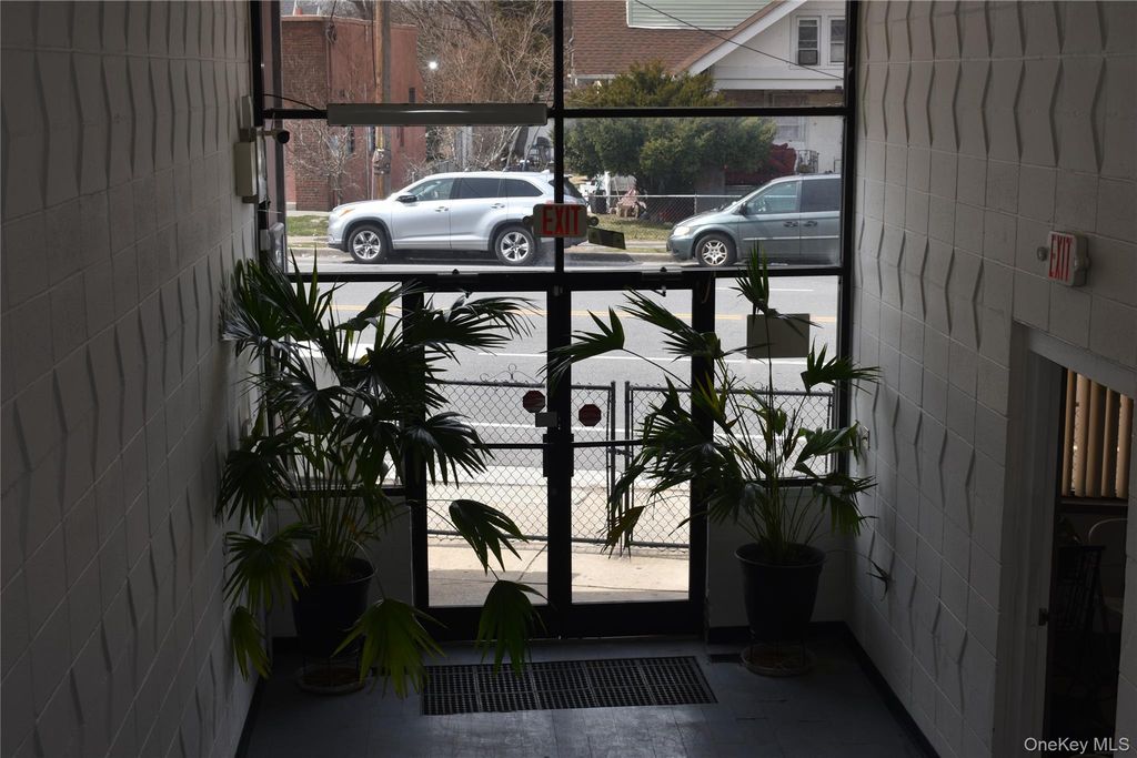 510 S Franklin Street, Hempstead, NY 11550 — photo 3