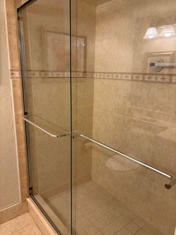 60 Pelican Pointe Drive 1020, Delray Beach, FL 33483