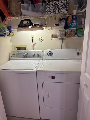 60 Pelican Pointe Drive 1020, Delray Beach, FL 33483