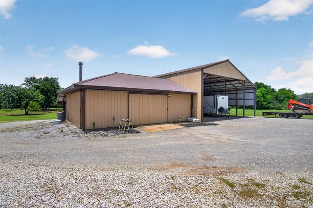 20662 S Carefree Drive, Claremore, OK 74019