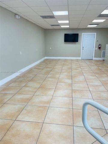 405 Palm Ave, Hialeah, FL 33010