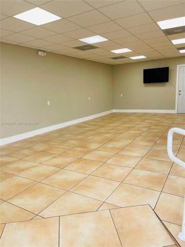 405 Palm Ave, Hialeah, FL 33010