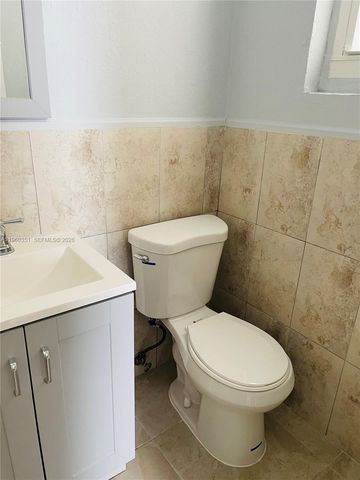 405 Palm Ave, Hialeah, FL 33010