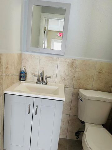 405 Palm Ave, Hialeah, FL 33010