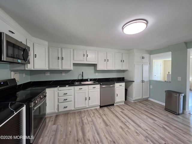 163 2nd Street, Keyport, NJ 07735