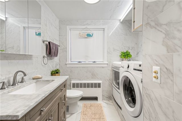 215 Rocky Point Avenue, Warwick, RI 02889