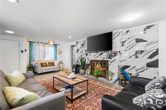 215 Rocky Point Avenue, Warwick, RI 02889