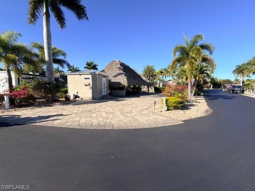 5200 Marsh Mallow TRL, FORT MYERS, FL 33905 — exterior