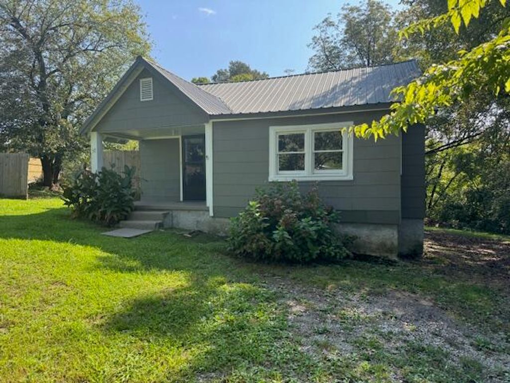 57 N Circle Drive, Rossville, GA 30741