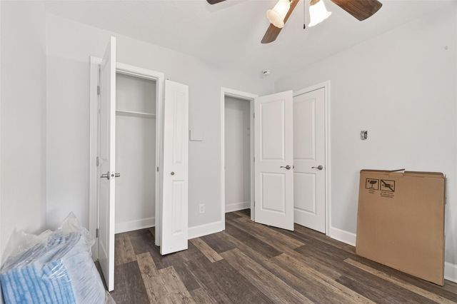 710 Pony Lane, Wallis, TX 77485