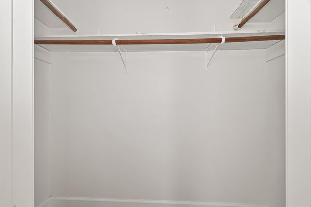 710 Pony Lane, Wallis, TX 77485