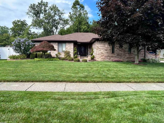 44357 Thunder Bay Drive, Clinton Township, MI 48038