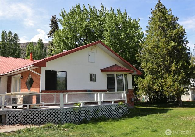 33364 97 Highway, Oroville, WA 98844