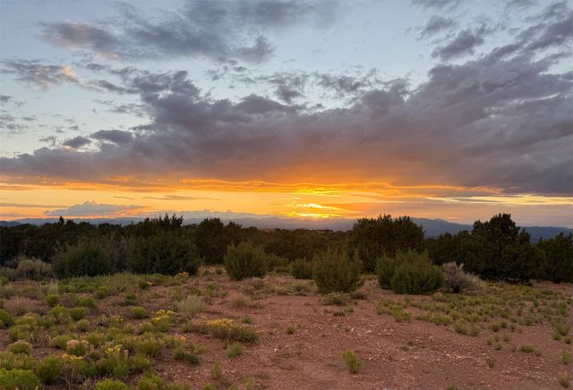 124 Tano Road, Santa Fe, NM 87501