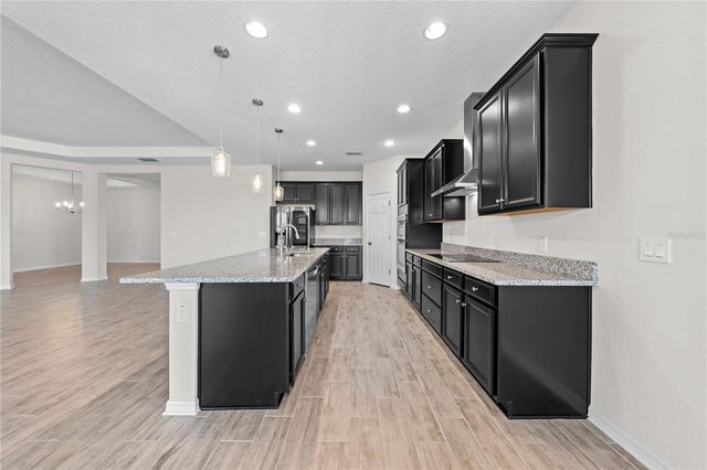 1833 HENLEY STREET, St Cloud, FL 34771