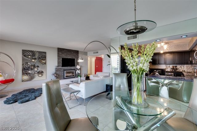 205 East Harmon 807, Las Vegas, NV 89169