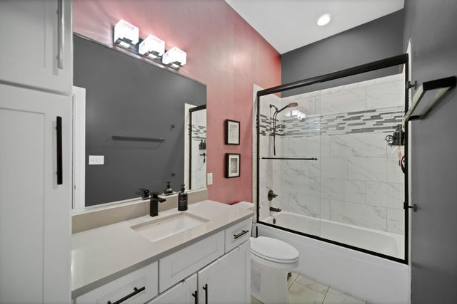 316 N Indiana Avenue, Crown Point, IN 46307