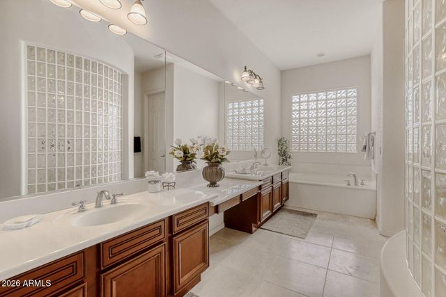 2056 W WHISPER ROCK Trail, Phoenix, AZ 85085