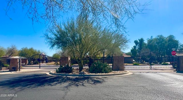 2056 W WHISPER ROCK Trail, Phoenix, AZ 85085