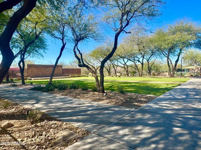 2056 W WHISPER ROCK Trail, Phoenix, AZ 85085