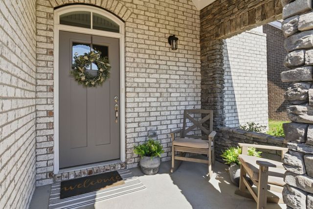 6059 Parkhaven Blvd, Hermitage, TN 37076