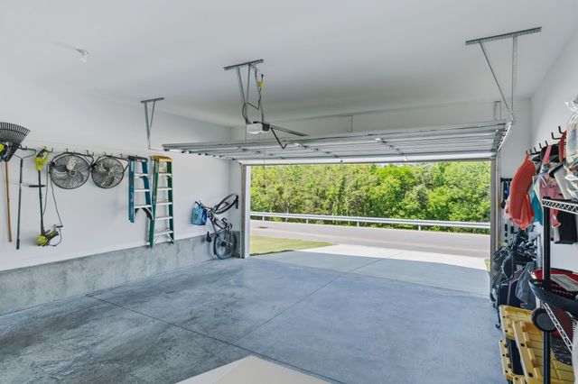 6059 Parkhaven Blvd, Hermitage, TN 37076