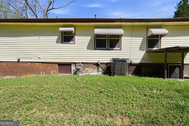 1650 Bridgeport Drive NW, Atlanta, GA 30318