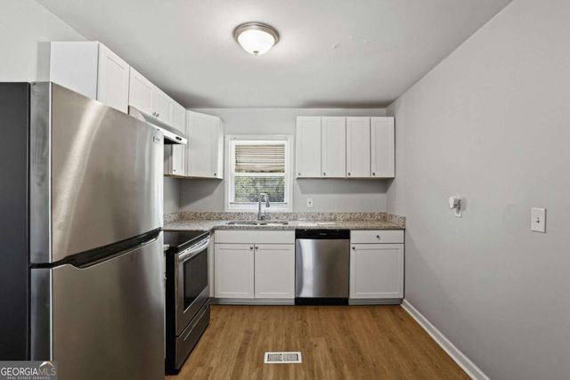 1650 Bridgeport Drive NW, Atlanta, GA 30318