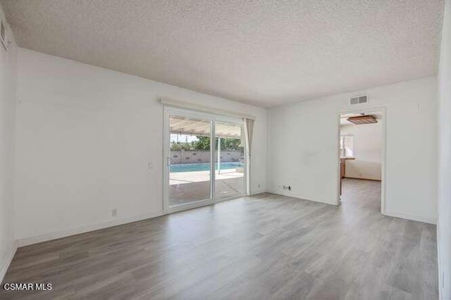 1558 Dover Avenue, Thousand Oaks, CA 91360