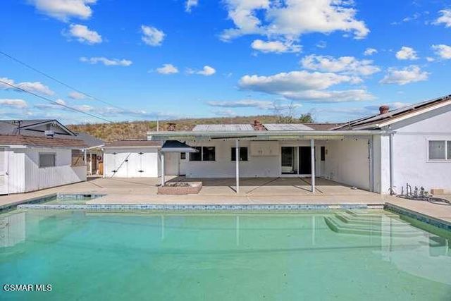 1558 Dover Avenue, Thousand Oaks, CA 91360