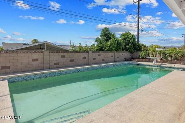 1558 Dover Avenue, Thousand Oaks, CA 91360