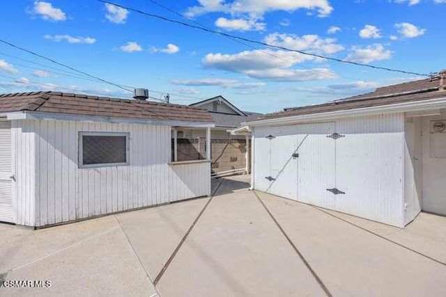 1558 Dover Avenue, Thousand Oaks, CA 91360