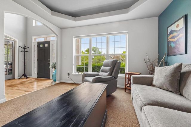 261 Ridgeway Path, Oconomowoc, WI 53066