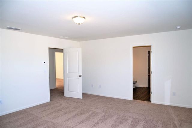 4374 Kendrick Circle, Loganville, GA 30052