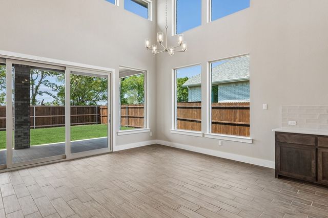 1011 Goldenrod Drive, Justin, TX 76247