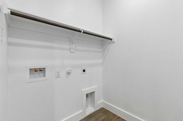 1011 Goldenrod Drive, Justin, TX 76247