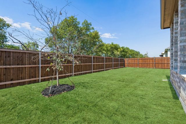 1011 Goldenrod Drive, Justin, TX 76247